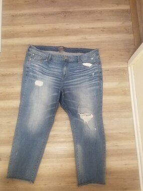 Torrid Boyfriend Straight med wash Blue Distressed Vintage Stretch Jeans size 26